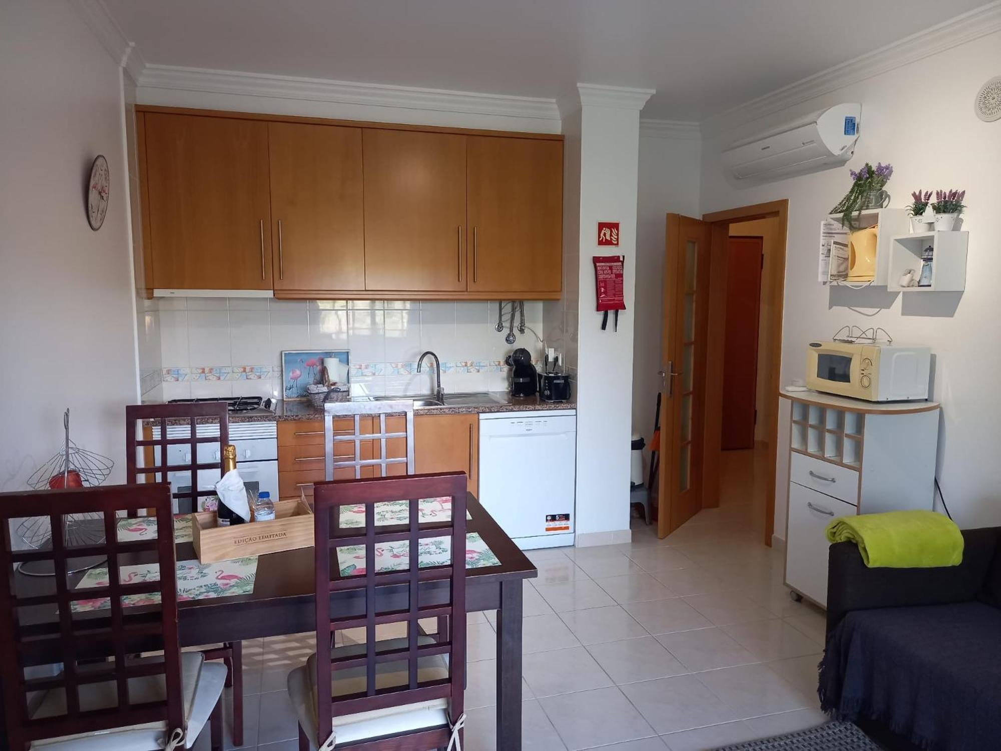 Flamingo's W/ 2 Swimming Pool Apartament